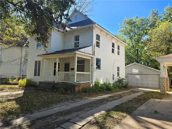 208 S Catalpa Street, Pittsburg, KS 66762