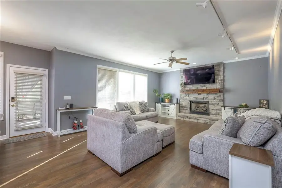 5311 Brownridge Drive, Shawnee, KS 66218 - Image #2