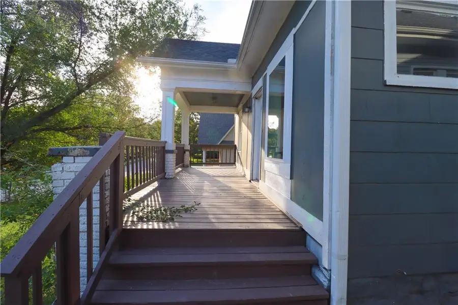1052 Cleveland Avenue, Kansas City, KS 66101 - Image #2