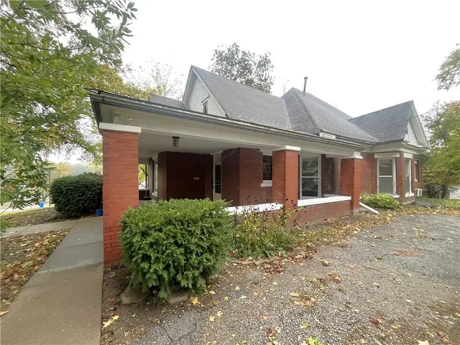 220 E Benton Street, Carrollton, MO 64633 - Image #3