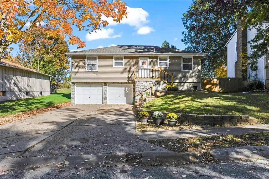 1316 SE Knightsbridge Street, Blue Springs, MO 64014 - #1