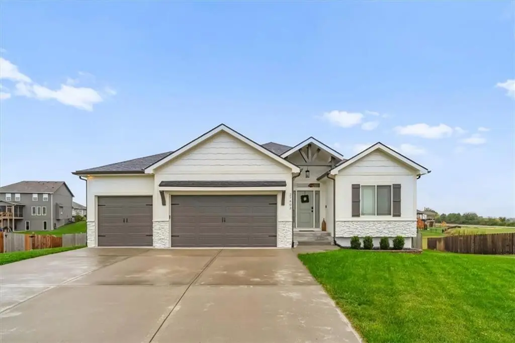 27803 E 133rd Court, Lake Lotawana, MO 64086 - Image #1