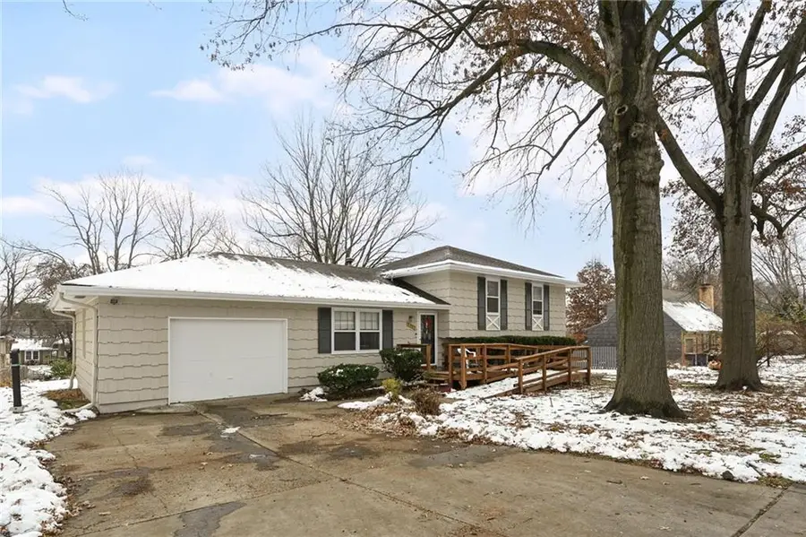 9227 Eastern Avenue, Kansas City, MO 64138 - Image #2