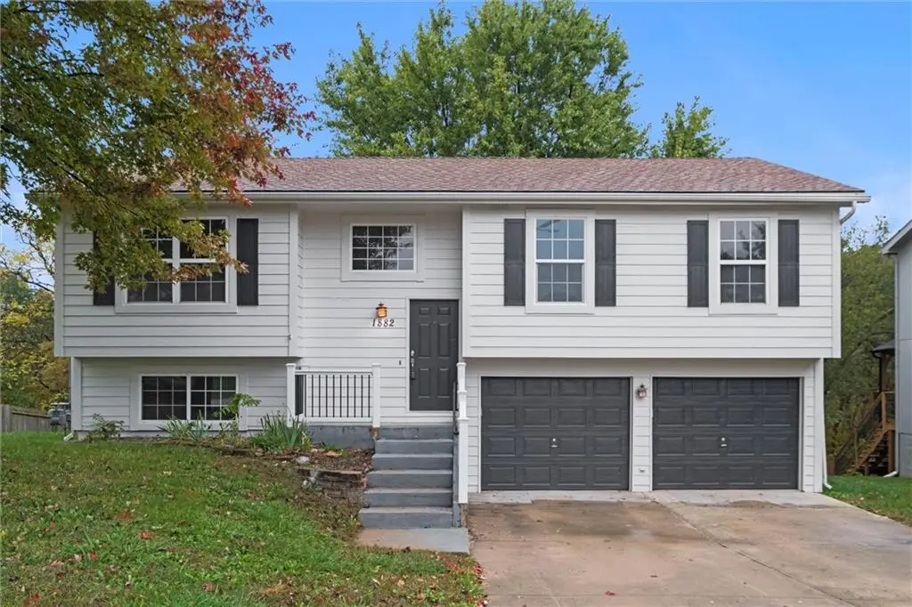 1882 Gates Drive W, Platte City, MO 64079 - #1