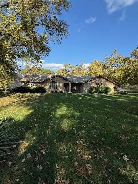 8000 W 101st Street, Overland Park, KS 66212 - Image #1