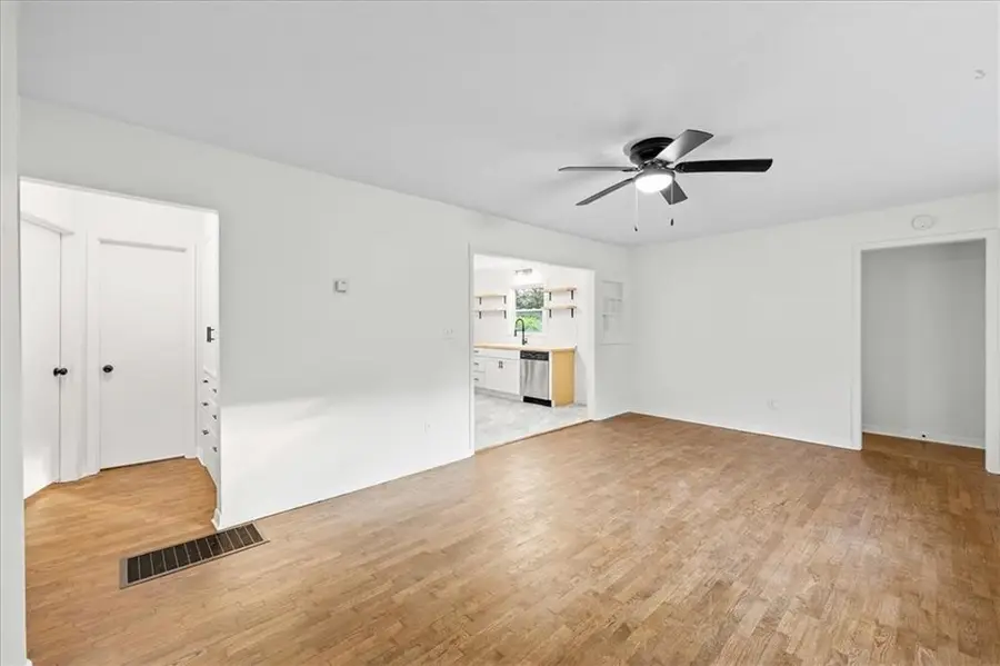 1601 S Independence Street, Harrisonville, MO 64701 - Image #3