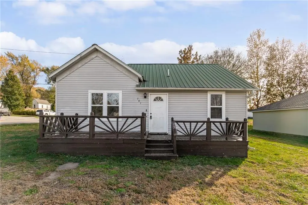 701 W Lexington Street, Richmond, MO 64085 - #1