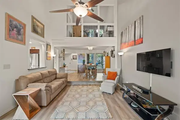 7913 Colony Lane, Lenexa, KS 66215