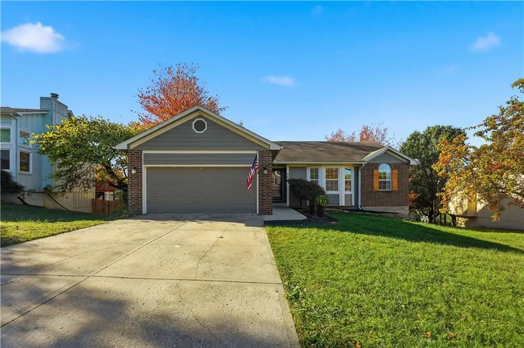 303 W Laredo Trail, Raymore, MO 64083 - #1