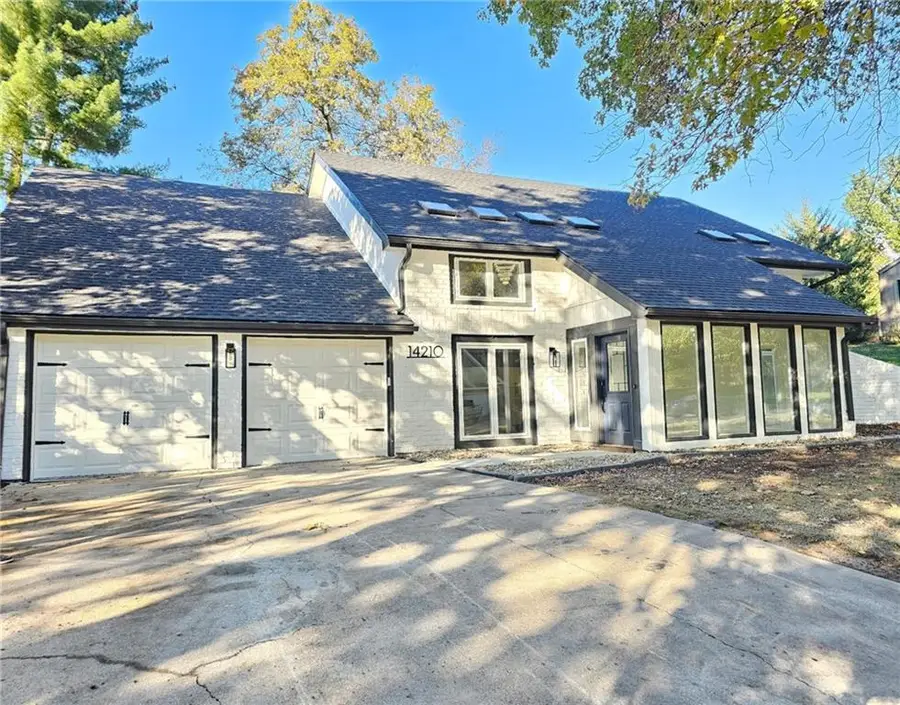 14210 W 50th Street, Shawnee, KS 66216 - Image #2