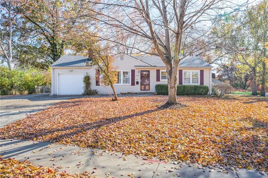 6901 Grandview Street, Overland Park, KS 66204 - Image #1