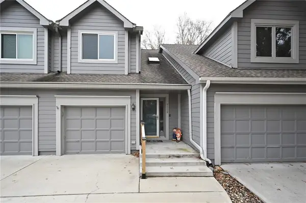 8229 NW Barrybrooke Court, Kansas City, MO 64151