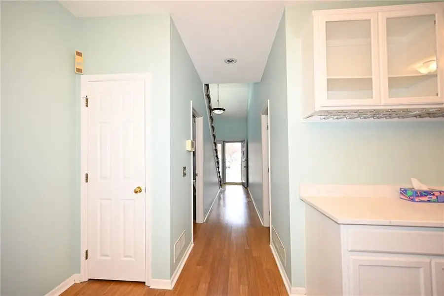 8229 NW Barrybrooke Court, Kansas City, MO 64151 - Image #2