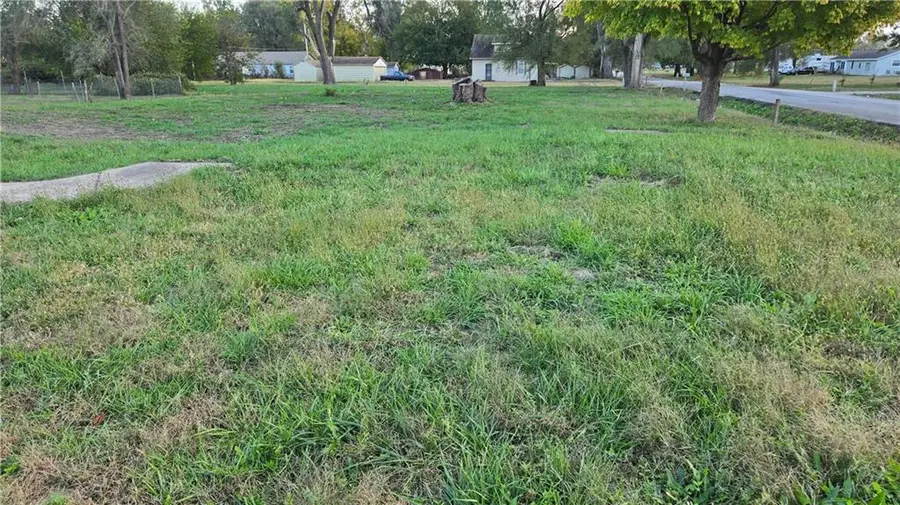 1320 Elijah Street, Saint Joseph, MO 64504 - Image #2