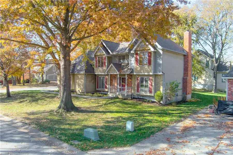 116 The Woodlands Drive, Gladstone, MO 64119 - Image #3