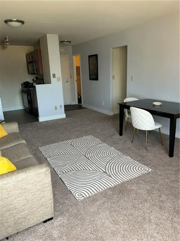 600 E 8th Street #7P, Kansas City, MO 64106 - Image #3