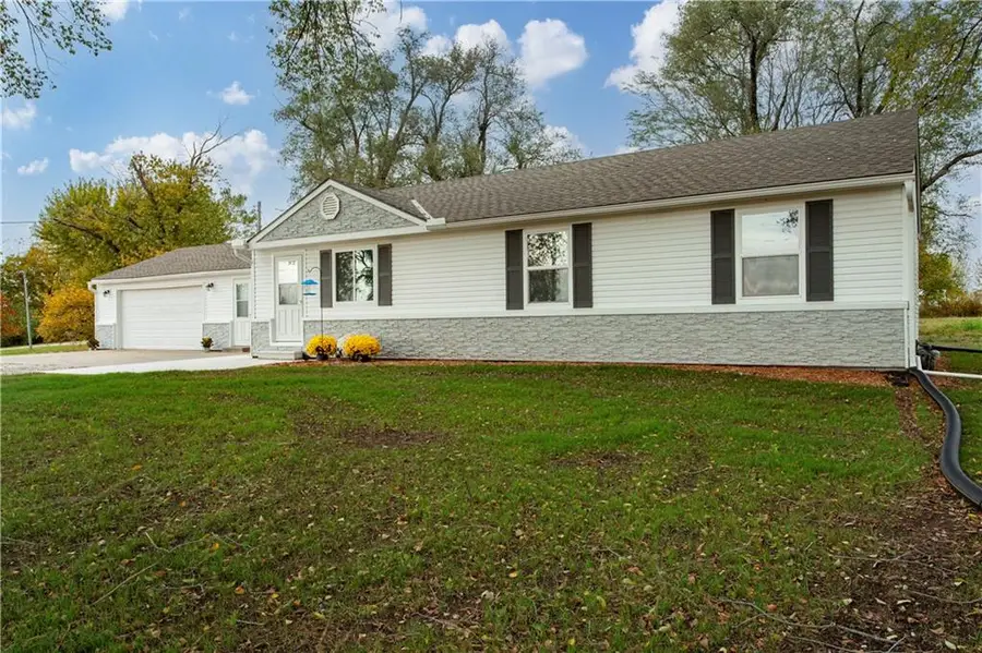 730 E Cambridge Road, Belton, MO 64012 - Image #2