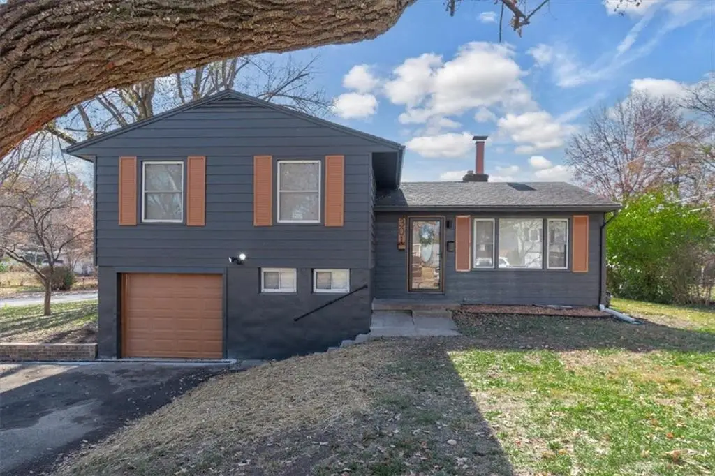 301 Brookside Drive, Belton, MO 64012 - #1