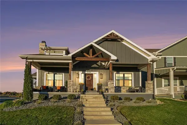 3238 SW Pergola Park Drive, Lee's Summit, MO 64081