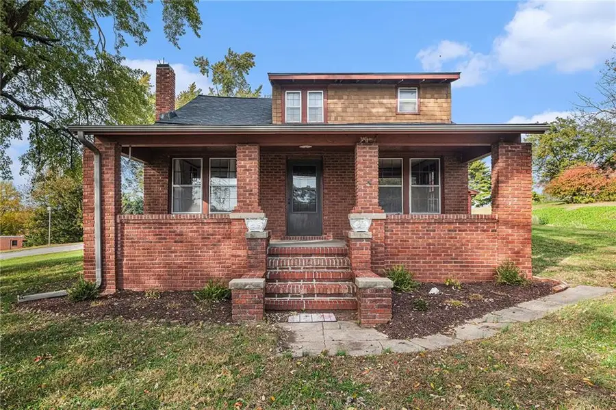 3929 Pickett Road, Saint Joseph, MO 64503 - Image #3