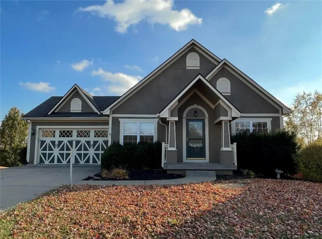 17913 Sunset Drive, Weston, MO 64098 - #1