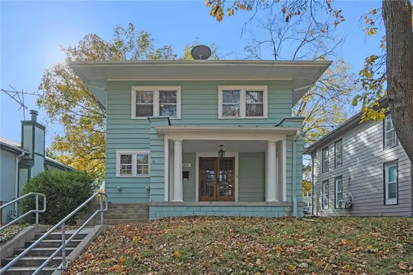 211 E Cedar Street, Olathe, KS 66061