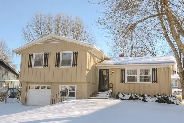 8005 E 90th Street, Kansas City, MO 64138