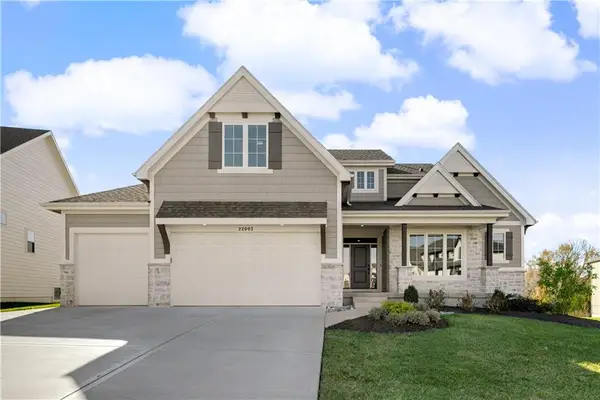 22003 W 100th Terrace, Lenexa, KS 66220