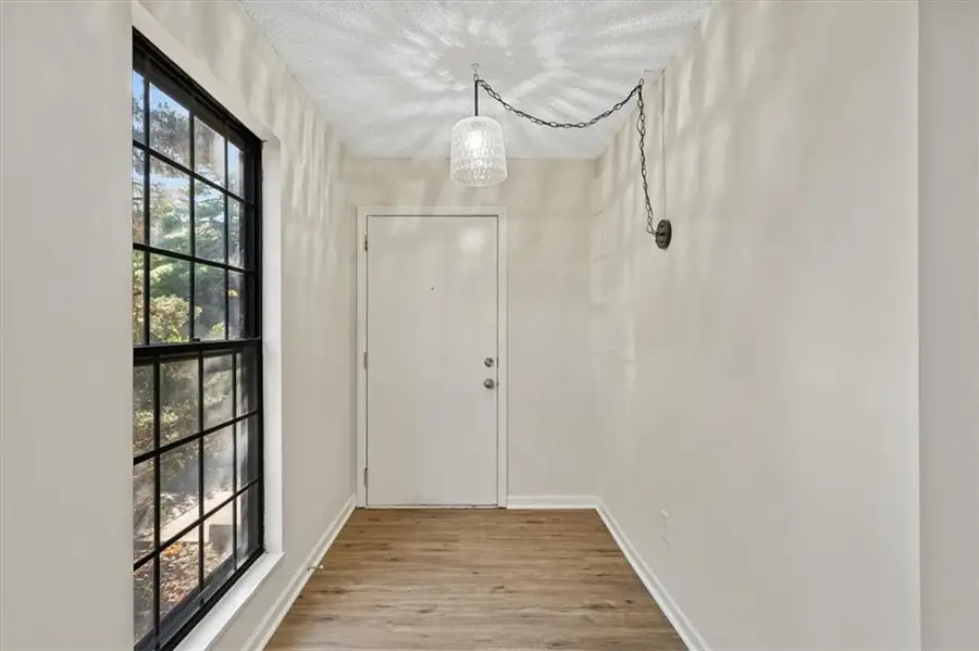 10248 Cedarbrooke Lane, Kansas City, MO 64131 - Image #3