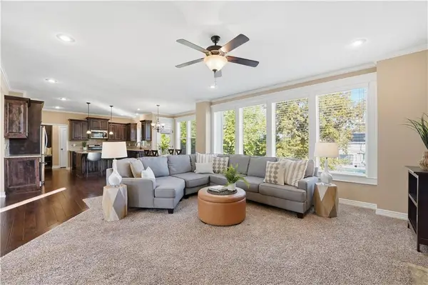 1520 SW 41st Street, Lee's Summit, MO 64082