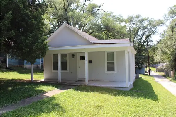 312 S 10th Street, Leavenworth, KS 66048