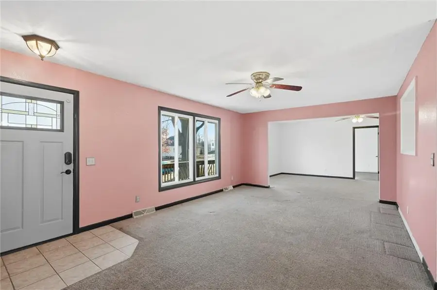 612 River Street, Tonganoxie, KS 66086 - #2