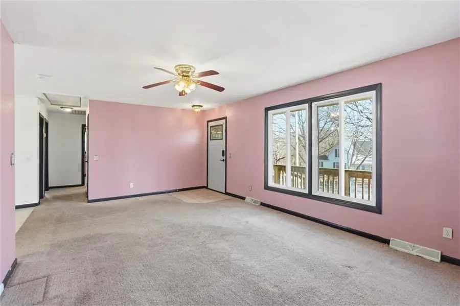 612 River Street, Tonganoxie, KS 66086 - #3