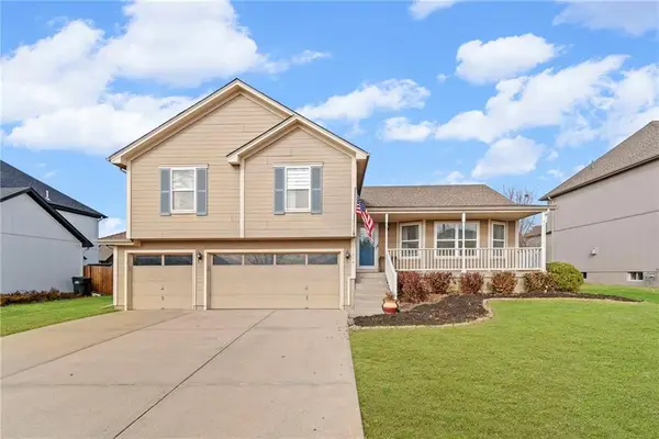 1316 SE 12th Terrace, Lee's Summit, MO 64081