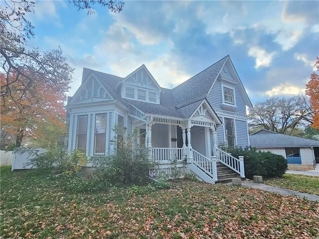 230 W 4th Avenue, Garnett, KS 66032 - Image #1