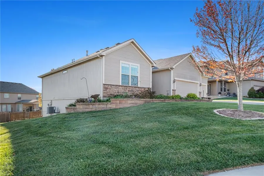 1322 Rock Creek Court, Lansing, KS 66043 - Image #2