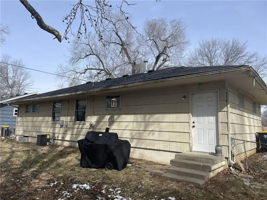 4103 E 107th Street, Kansas City, MO 64137 - #2