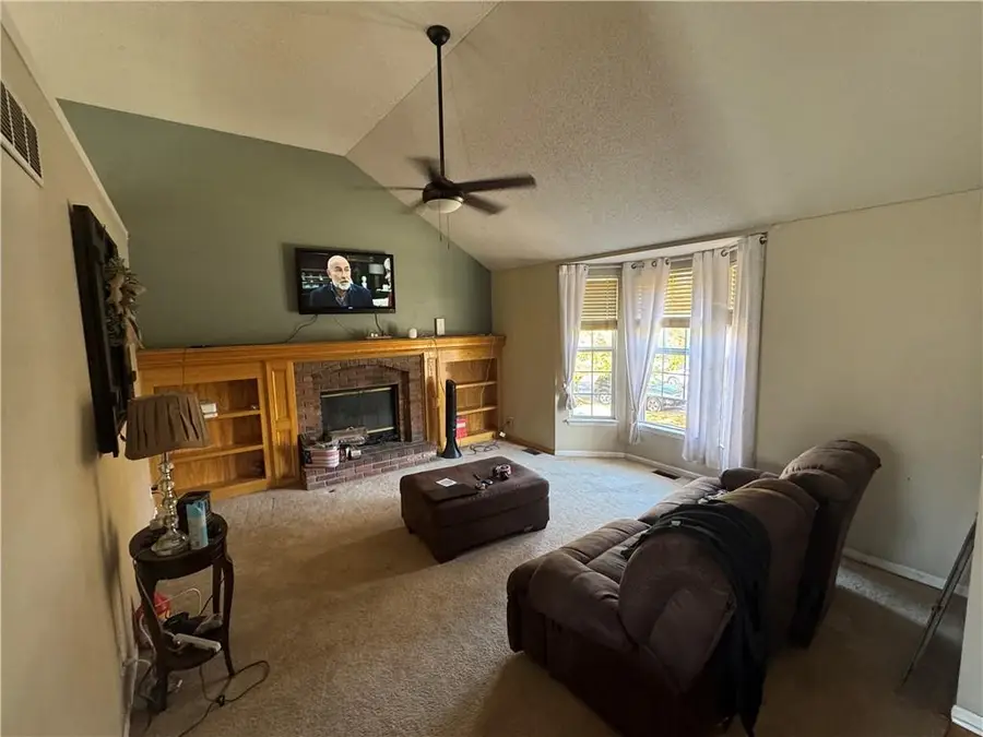16122 S Cole Street, Olathe, KS 66062 - Image #2