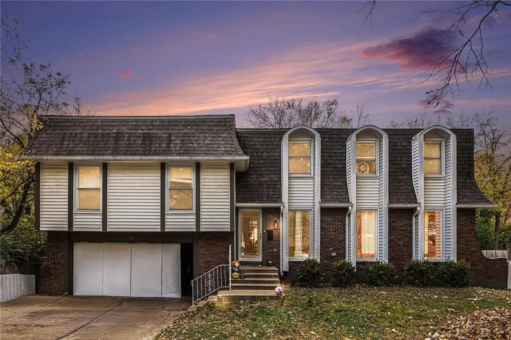 901 E 109th Terrace, Kansas City, MO 64131 - Image #1