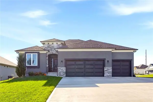 19485 W 202nd Street, Spring Hill, KS 66083