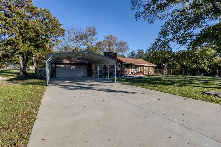 801 N Lee Street, Coffeyville, KS 67337 - Image #2