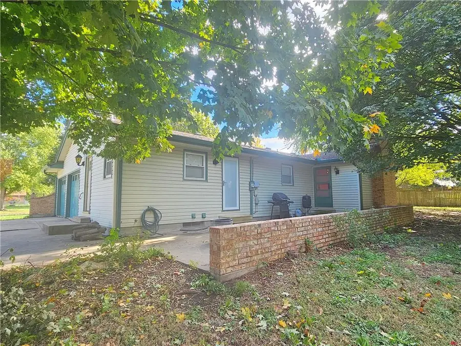 405 N Ash Street, Garnett, KS 66032 - Image #3