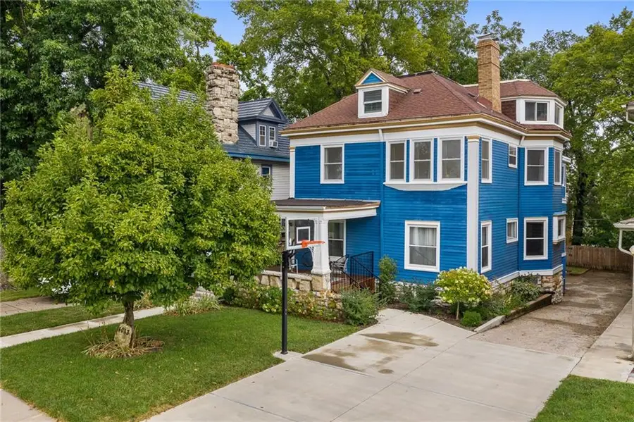 4033 Warwick Boulevard, Kansas City, MO 64111 - Image #2