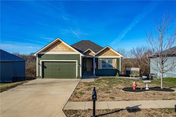 1506 Cross Creek Drive, Grain Valley, MO 64029