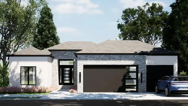 2218 SW Heartland Court, Lee's Summit, MO 64082