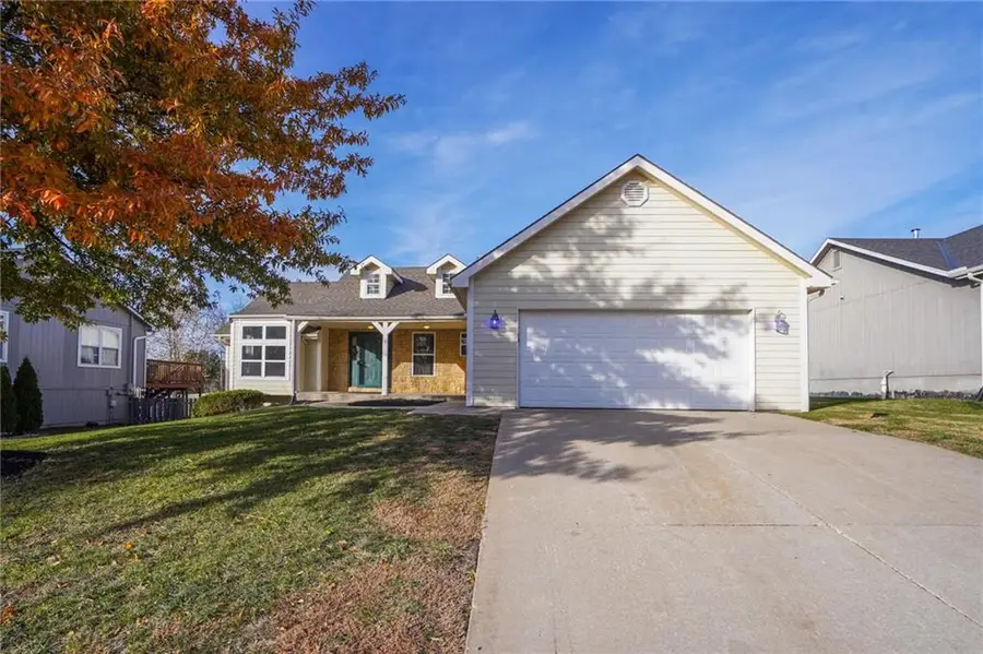 495 E 13th Street, Tonganoxie, KS 66086 - Image #2