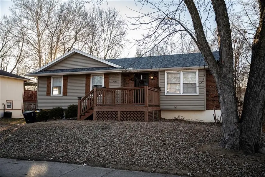 7640 NW Milrey Drive, Kansas City, MO 64152 - Image #3