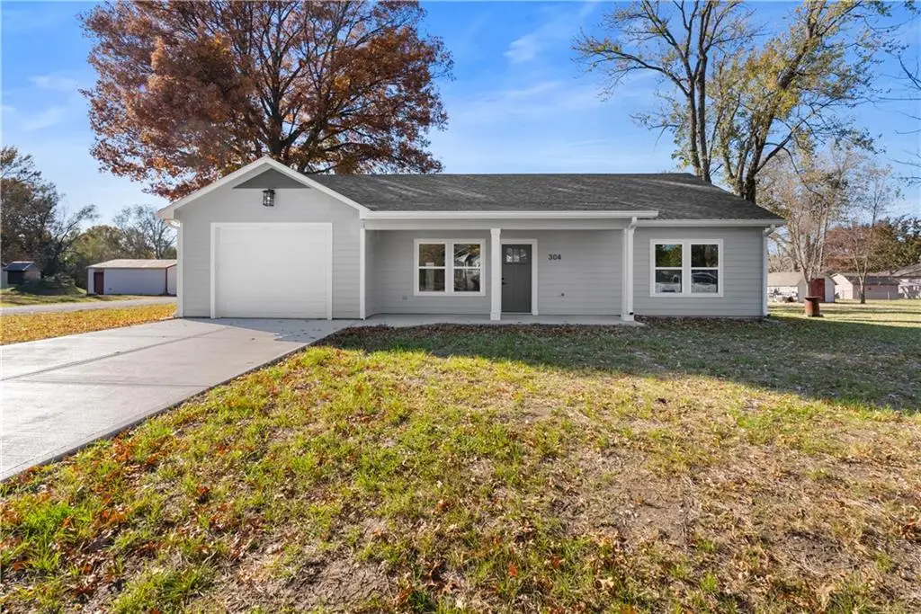 304 N Mulberry Street, Adrian, MO 64720 - Image #1