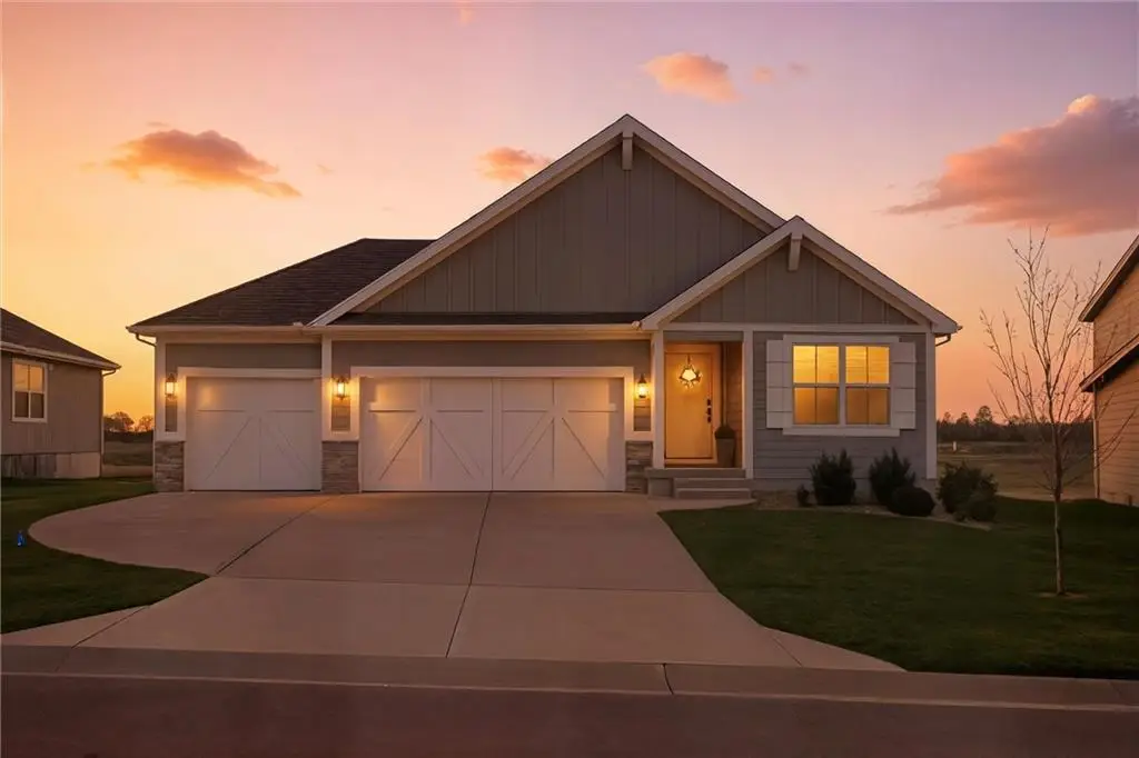 3530 SE Corbin Drive, Lees Summit, MO 64082 - #1