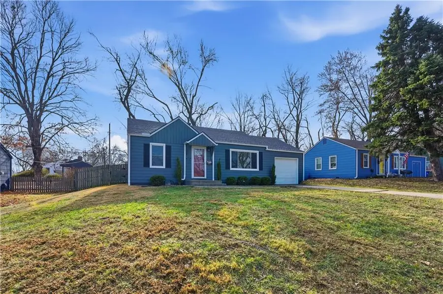 11407 W 68th Terrace, Shawnee, KS 66203 - Image #2